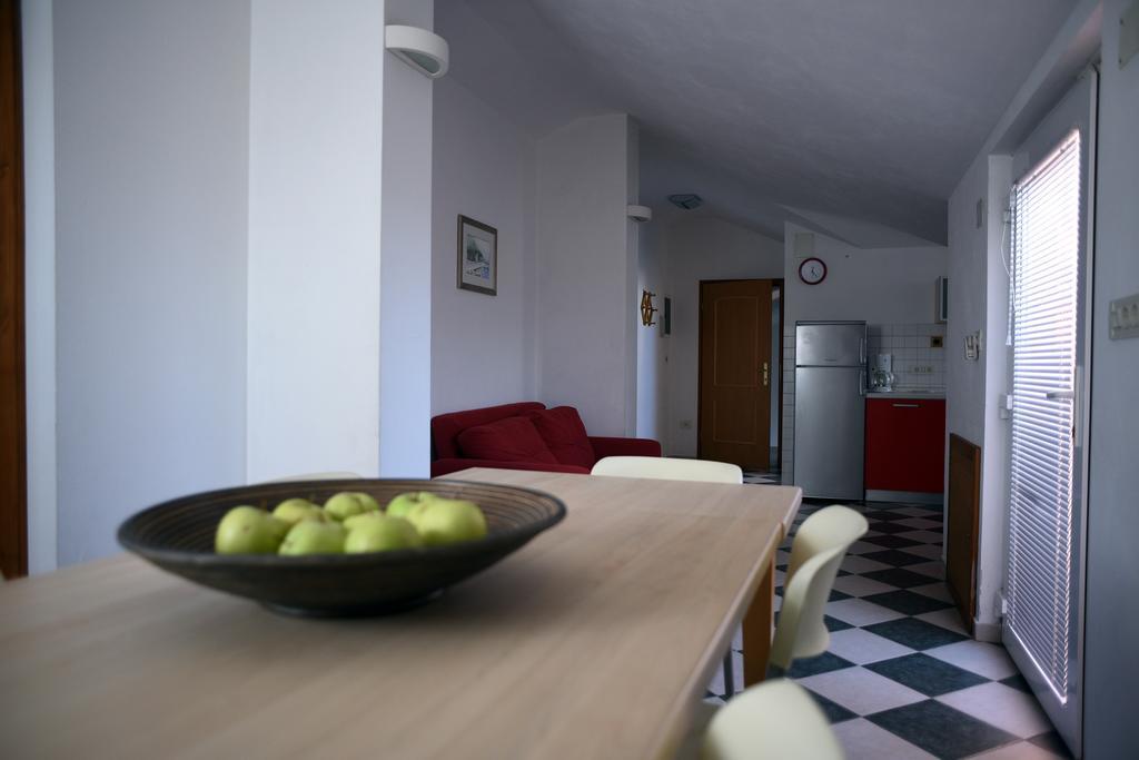 Apartments Ida ツレス エクステリア 写真
